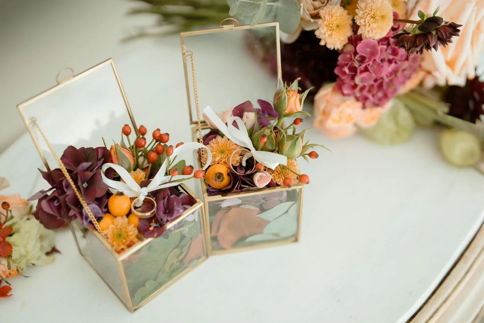 Engagement Gift Ideas for the Newly-Engaged Couple